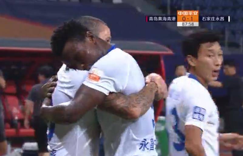 hth华体会官方网站- 乌迪内斯老将宝刀未老，终场前献绝杀好戏  